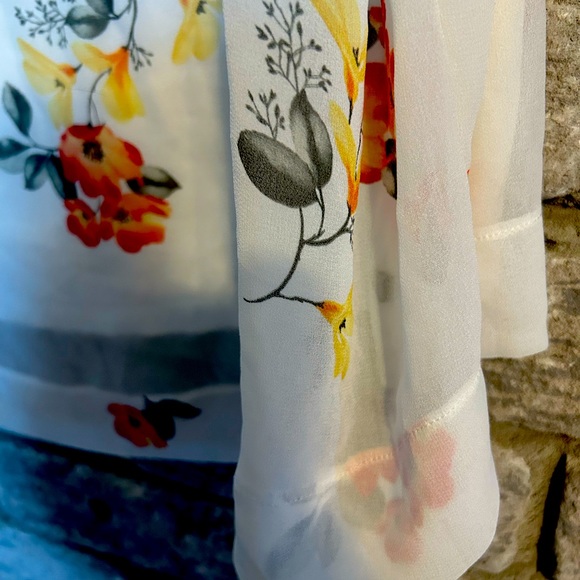 Thyme Maternity Blouse Large - Picture 2 of 6